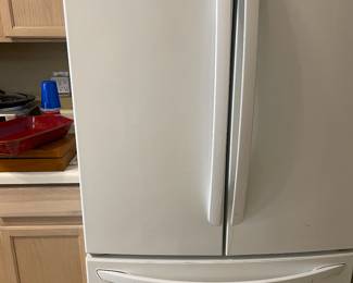 LG Fridge /2011