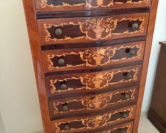 ELEGANT  LINGERIE  CHEST FROM SORRENTO, ITALY