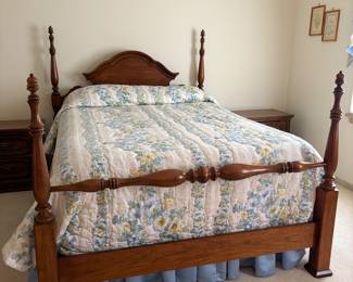 QUEEN SIZE CHERRY BED