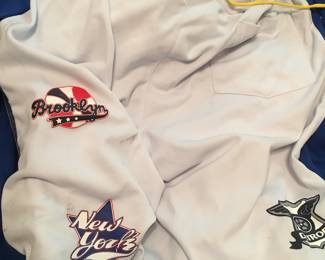 Sport teams shorts
There are more vintage sports clothing