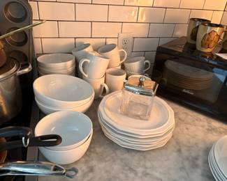 Dinnerware 