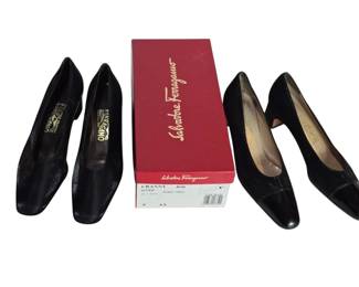 20 Pairs of Salvatore Ferragamo Horsebit Loafers Women Sz 9