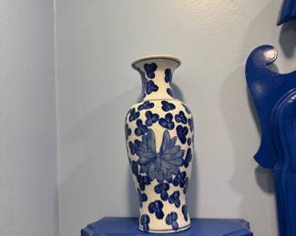 blue and white vase