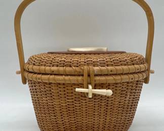 Vintage Nantucket Basket style purse