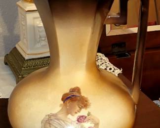 VICTORIAN HAND PAINTED PORCELAIN VASE