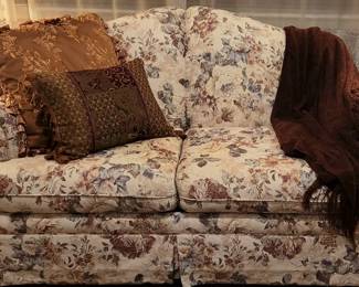VINTAGE ROCKER LOVESEAT