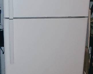 GE FRIDGE