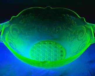 VASELINE GLASS