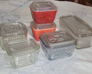 VINTAGE REFRIGERATOR BOWLS