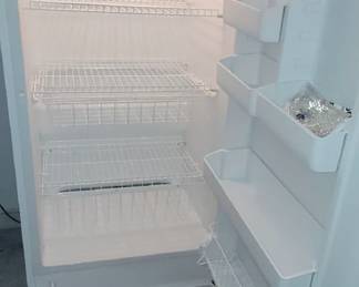 FRIGIDAIRE FREEZER- SUPER NICE!