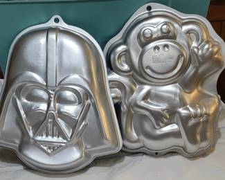 CAKE MOLDS