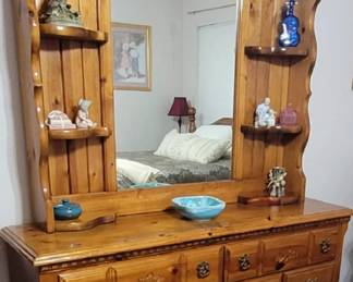 SOLID WOOD DRESSER