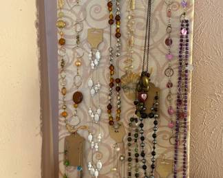 necklaces and earring sets