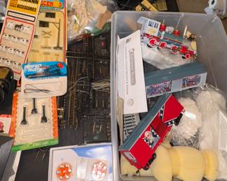 Train accessories for set up, Confederate Train set