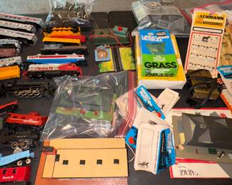 Train setup accessories for the yard