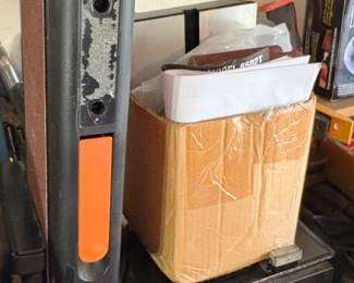 WEN Belt Disc Sander with Cast Iron Base