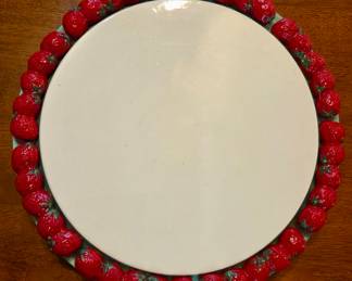 Strawberry cake plate