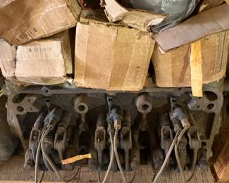 Diesel engine Detroit 671 cylinder heads