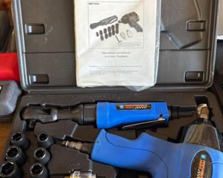 Power air tools with ratchet