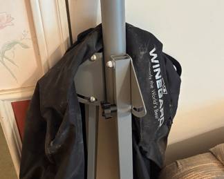 Winegard Tripod Satellite