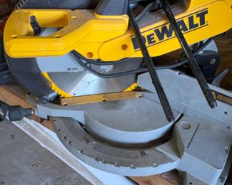 Dewalt mitter saw
