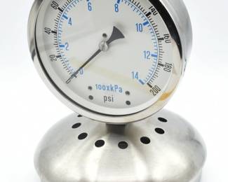 steampunk style industrial pressure gauge on Utopia Kitchen base