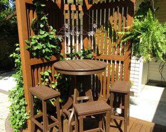 Amish Pub table & stools