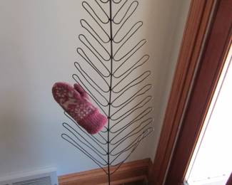 Mitten tree for drying mittens
