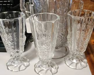 Pitcher and glasses 1904