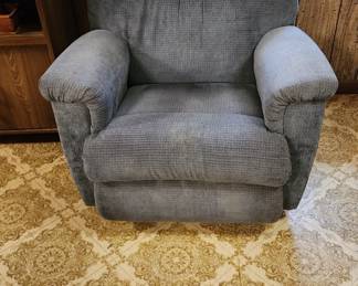 One of two La Z Boy recliners