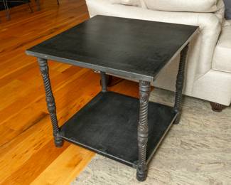 End Metal Table 24 W x 24 W x 23 1/4 H

