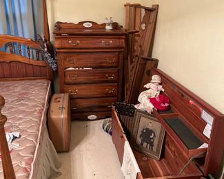 Cedar chest furniture