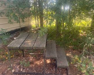 Metal/wood steps