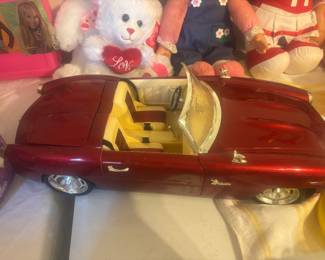 2004 MGA Bratz movie red car ( no remote and couldn’t get it to work) but in good condition)