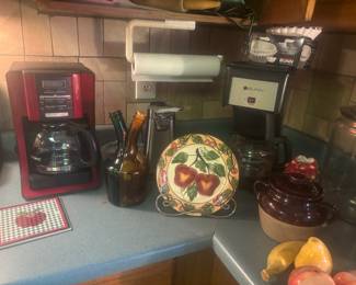 Red Mr Coffee, Bunn coffee maker, etc
