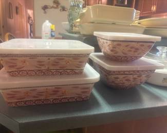 Temptations bowls w lids