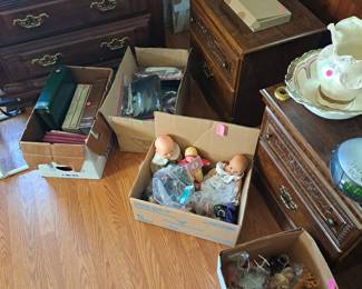 Miscellaneous doll craft items