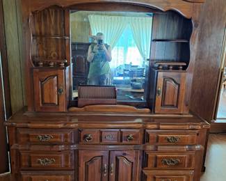 Vanity dresser