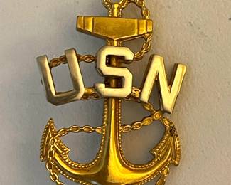 WWII Navy Hat Badge