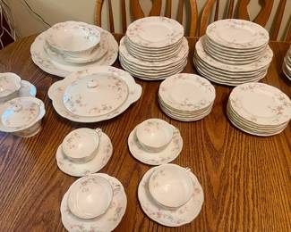 Theodore Haviland New York - "Roseanne" Pattern