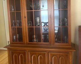 MCM Hutch/Cabinet