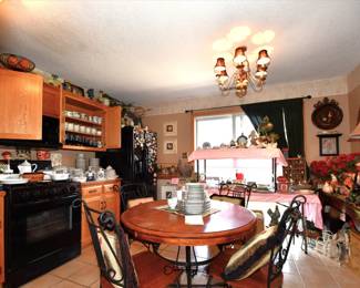 142Kitchen