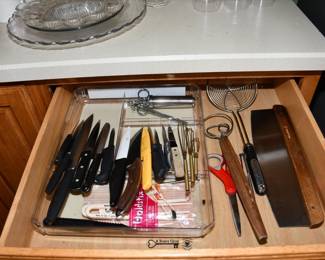 049Kitchen