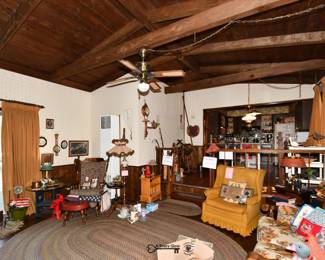 089Family Room