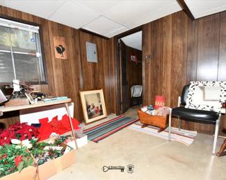 842Storage Room