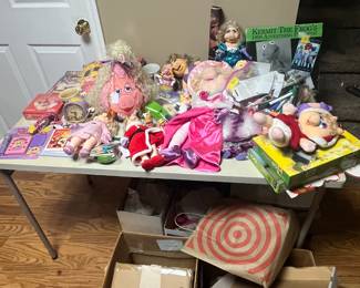 Miss Piggy items