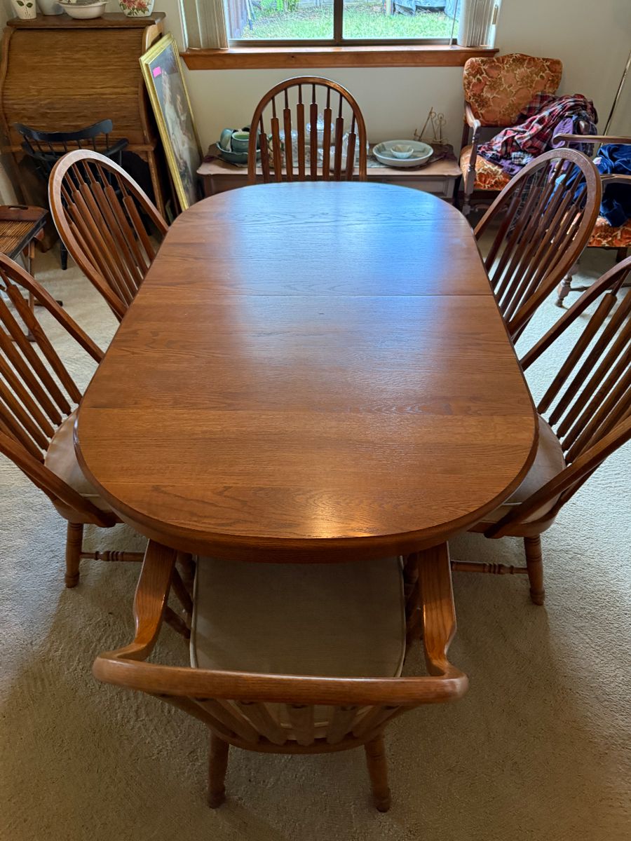 Oak Dining Table and Chairs 