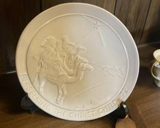 Frankoma - 1972 Seeking the Christ Child