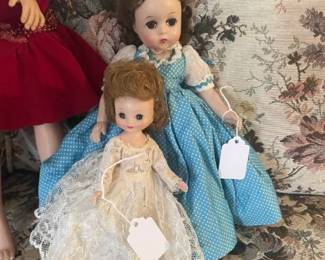 Very old Vintage small 'bride doll'