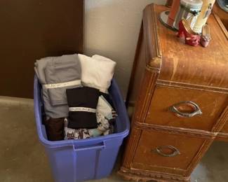 Bedding - Full/Queen sheets sets